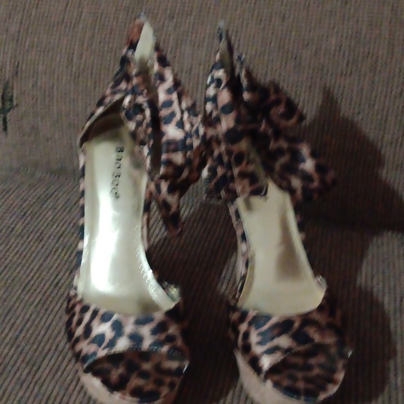 BAMBOO LEOPARD PRINT WEDGE HEELS - Picture 2 of 7